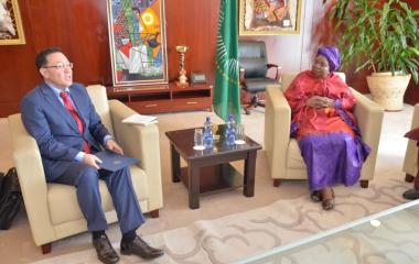 New Permanent Representative of Kazakhstan presents Letter of Credence to AUC Chairperson