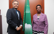 AUC Commissioner Receives Indian Ambassador
