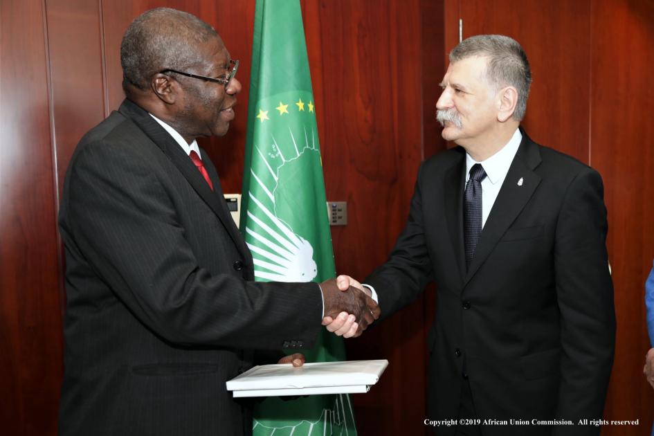H.E. Kwesi Quartey meets the Speaker of the Hungarian National Assembly