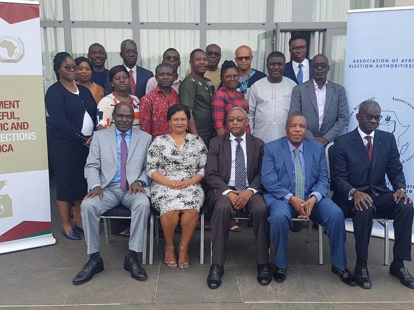 Picture symbol Groupe-Picture-of-the-members to the AAEA-Executive Committee Meeting in Rwanda