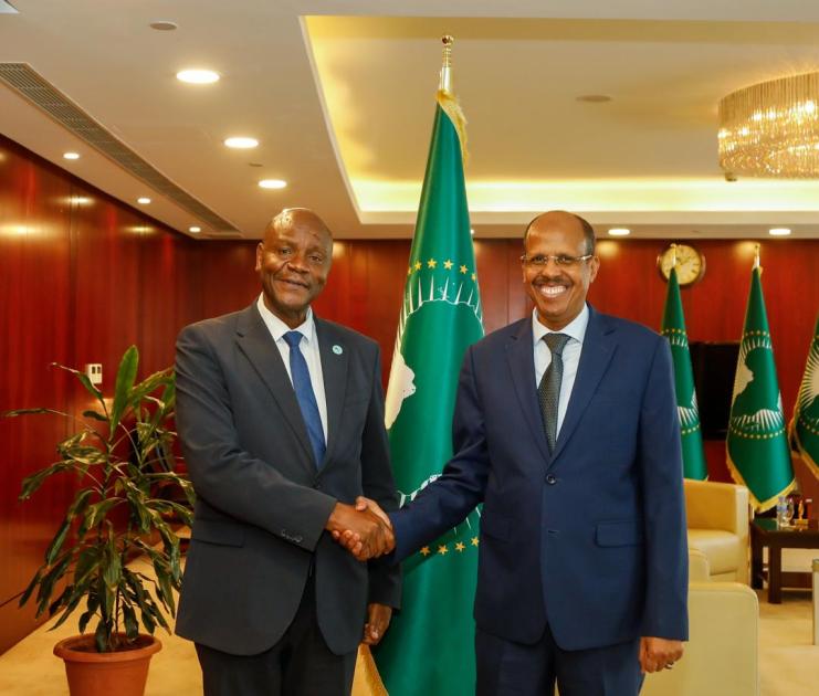 AUC Chairperson had a meeting with Director General of @EASFpeace